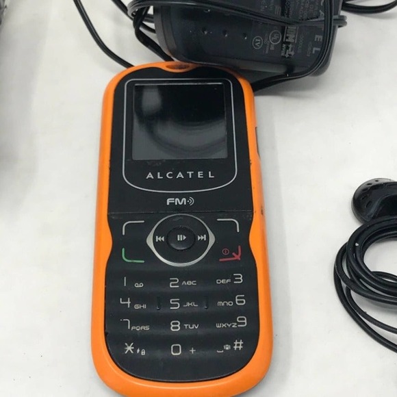 Alcatel One-Touch Tribe Phone - Picture 2 of 5